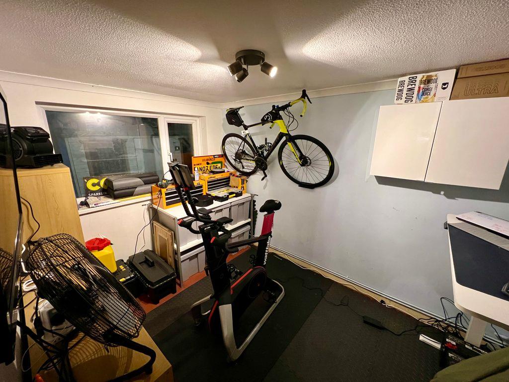 Plunch Lane, Mumbles, Swansea, SA3 4JE